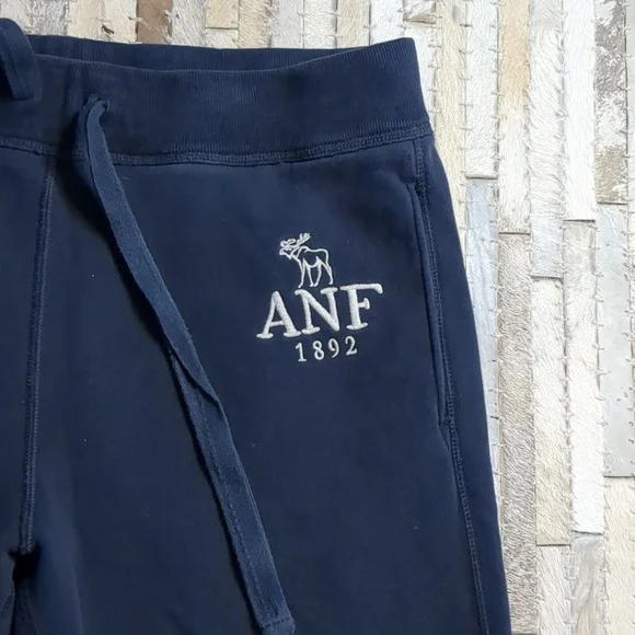 Vintage Abercrombie & Fitch Men's Y2K Navy Moose Embroidered Sweatpants - Picture 7 of 7